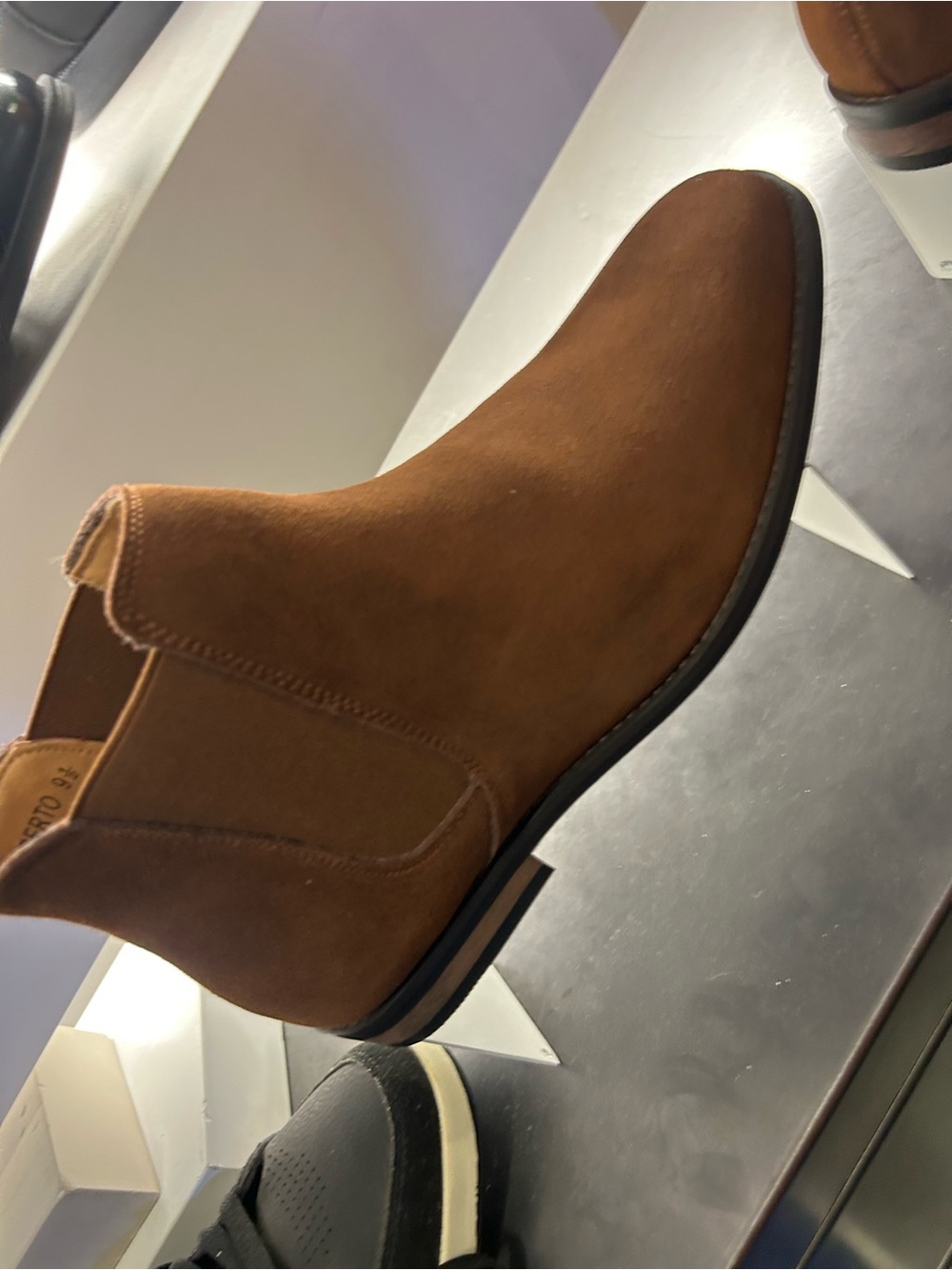 Frye Men's Tan Suede Chukka Boot
